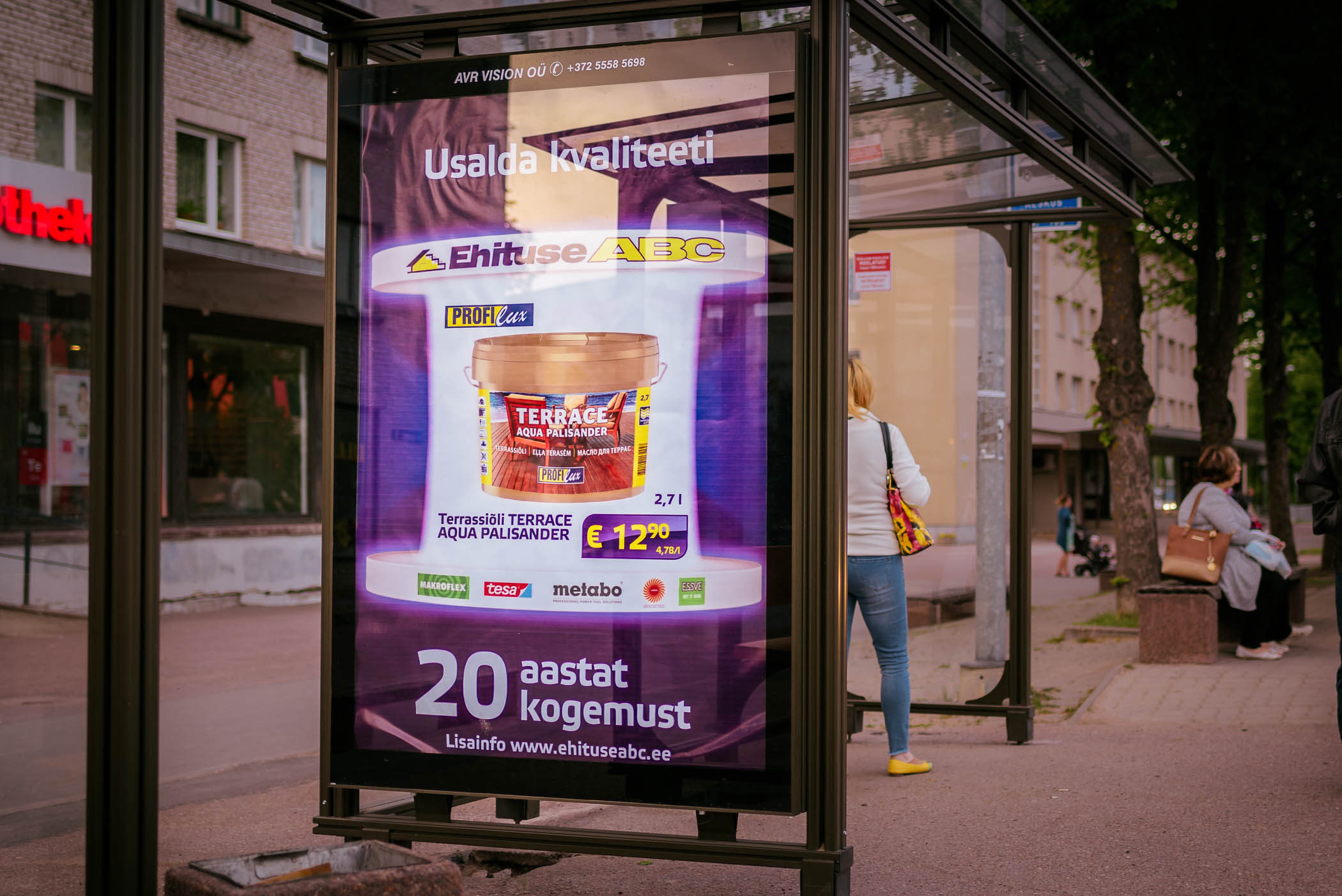 Väliskülg